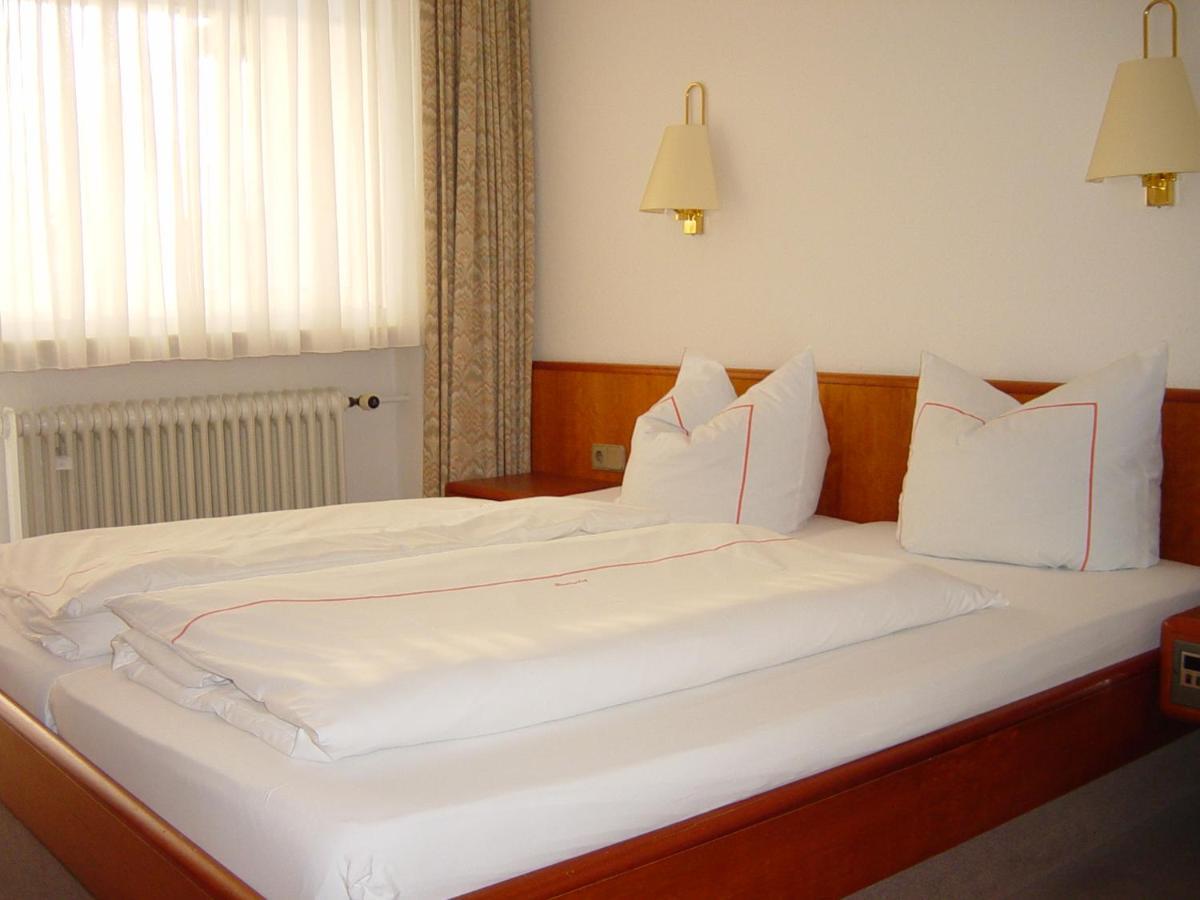 Hotel Brunnenhof บาดฟึสซิง ภายนอก รูปภาพ